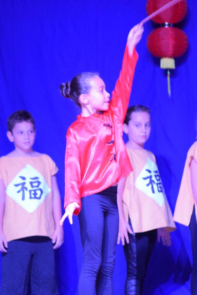 2017-06-spectacle-ce2-chine (3)